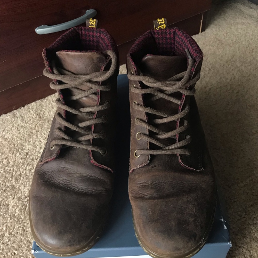 Dr. Martens Maelly Boots with Padded collar